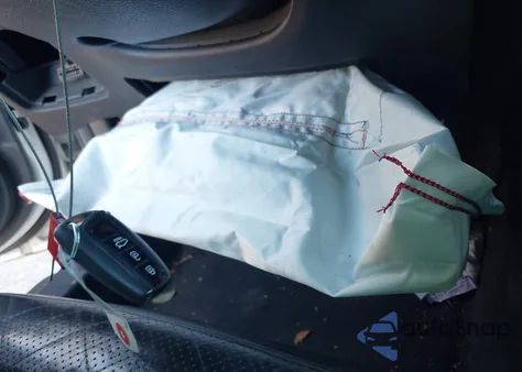 2016 Hyundai Azera from USA, damaged, VIN KMHFG4JGXGA509750